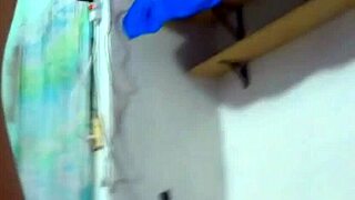 我是性感后妈溜进继子的床上激烈肛交直到门敲响