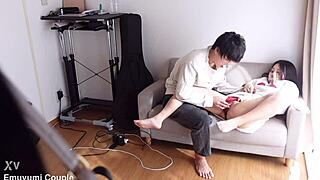 Kiara ja Mia jakaa kuumaa kovaa panoa vanhan miehen kanssa doggysty ja lähetyssaarnaaja 3somessa - ottavat laukeamiset vanha-nuori 18+ toiminnasta