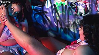 BBW lesbian worships feet and eats pussy passionately