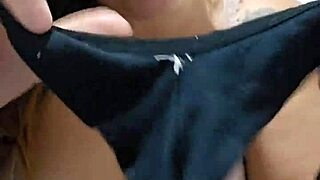 사용한 팬티, 보지와 엉덩이 냄새로 팔음 😏