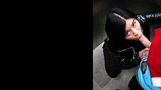 fucked neighbor's stepmom in elevator medellin