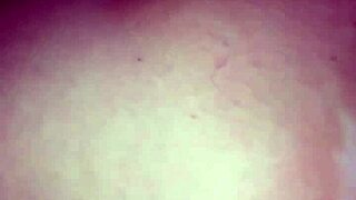 Onun Kalçasına Mastürbasyon Yap