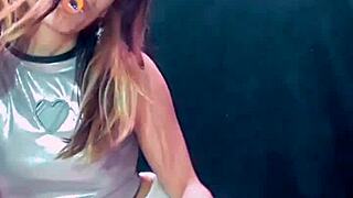 bonneyuwu, pee for me? drink my urine from the bottle.