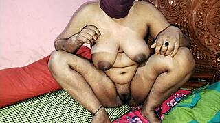 Puolisotytär rangaistaan isäpuolelta kokeiden epäonnistumisen jälkeen