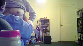 look at loris' tits in the living room