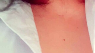 Colombian teen squirts outdoors for neighbors!