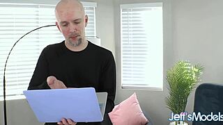 Thick Webcam Girl Miss Pink Plush Has Her Pussy Filled