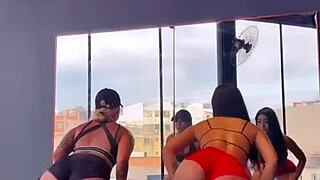 Mabio Rodrigues Twerks Big Ass in Slow Motion