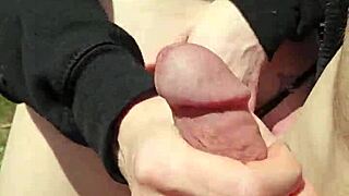 Intense outdoor fingering and handjob to orgasm