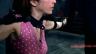 I love pleasuring my sweetheart with hardcore toys