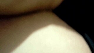 She Got So Hot! I Gave My Best Friend a Buttocks Massage!