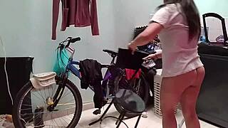 relaxed with the cleaning lady in bogota 😏