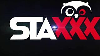 가짜 가슴 할머니 큰 흑인 좆 빨고 박아 인터레이셜 블로잡 성숙 보지 세게 박힘 야한!