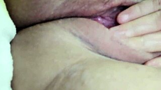 She squirts silently while masturbating with family in the room. 😈