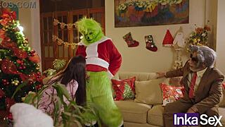 the Grinch and Victoria Camargo are messing up Christmas with some ass fucking! 😈