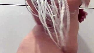 i'm showing off my curvy body in the bath, dancing in lingerie