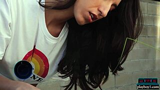 Perfect Natural Latina Teen Deisy Leon Shows Everything Outdoors!