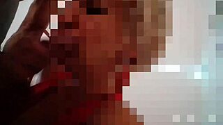 Sexy MILF Trades Favor for Minecraft