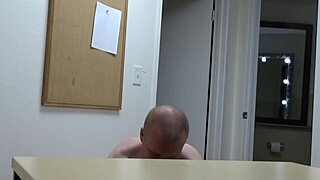 Globoko grlo Mandy Mynxx recast