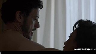 claudia ferri gives blowjob in s01e01