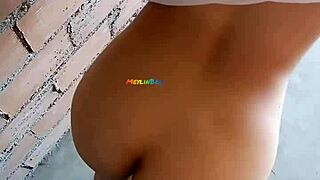 Bricklayer fucks owner's wife on Peruvian terrace