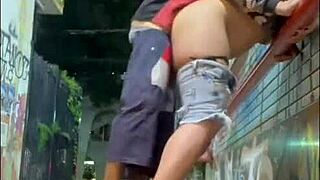 Que noite juntamos fetiches, começamos transando na rua em público comigo seduzindo.