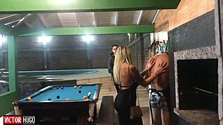 I let my blonde wife give her ass to my tattooed friend, it was so sexy and hard