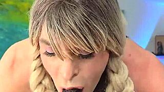 Min rigtige kone, en 10/10 svensk blond røgkanon, ser porno