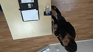 Mandy Muse chokes on cock while getting gagged hard?