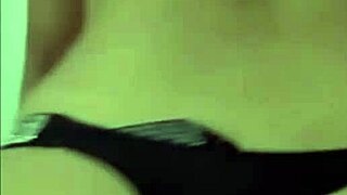 How delicious my girlfriend's big buttocks bounce! 😋