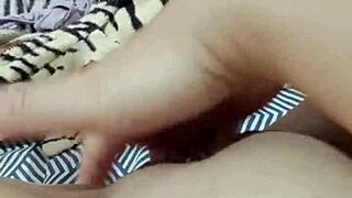 Beautiful Amateur Masturbates In The Morning Before College