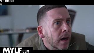 milf with bubble butt dominates in amazon position!