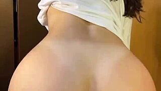 Best Lap Dance from Skinny Girlfriend with Tight Ass
