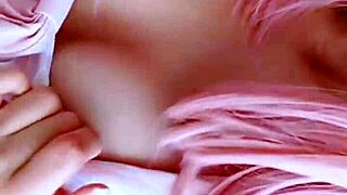 Dulce joven latina se llena en su vagina apretada