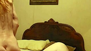 人妻が俺のチンポ堪能しまくり最後手コキ焦らしフィニッシュ