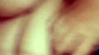 Tante lagi sange jadi di ajak main kerumah.