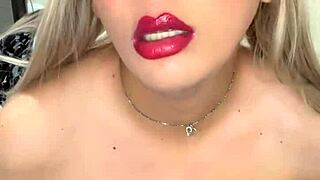 linda transexual doctora con tetas ricas