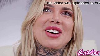 Kurvikas tatattu lumilautailija Christina Savoy yhdistää Damion Dayskin kanssa interracial hauskan.