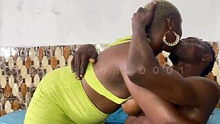 naughty girlfriend gets fucked by boyfriend in bed