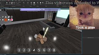 Prehliadka bytu s bočnými výhľadmi a ohnutými pózami