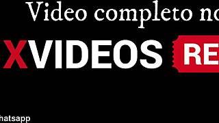 I had a real amateur saturday party with 2 friends, lots of double penetration and cumshots.