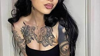 Lady xo jerk off challenge