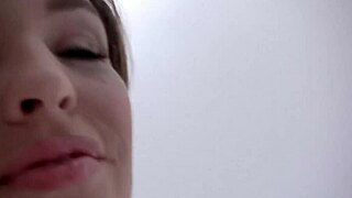 Reliable Mommy Milf As A Dependable Friend