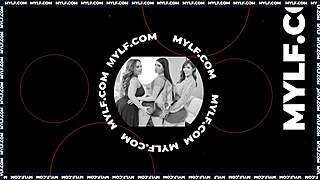 Pretty blonde Goldie Rush riding that huge meaty dick 😍