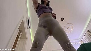 passionately wetting leggings and enjoying golden shower mouthful