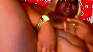 Sundaydogood614 Shares Shaved Pussy Lesbian Update