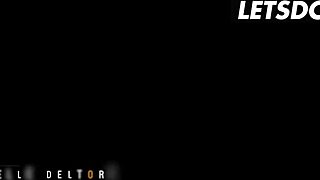 このホットなブロンド美女が言う、「ブラインドフォールドの恋人と深いアナルが好き、すごく官能的でエロい！」ホワイトボックスファンタジー