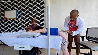 doutor fode paciente ao lado do marido e ele nem percebe - anal creampie interracial