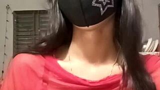 indian girl feels passionate in live sex video.