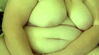 Kandy Kane, the Sri Lankan housewife, gives a deepthroat blowjob